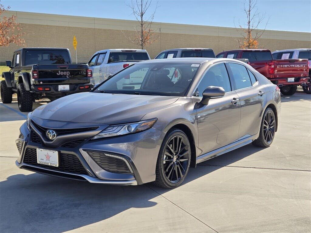 2023 Toyota Camry XSE FWD