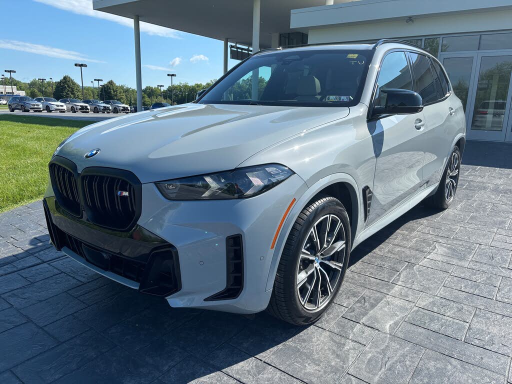 2024 BMW X5 M60i xDrive AWD