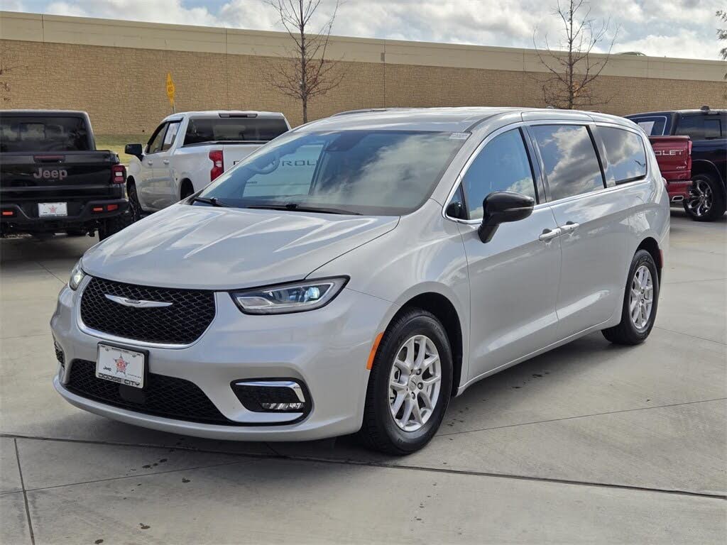 2024 Chrysler Pacifica Touring L FWD