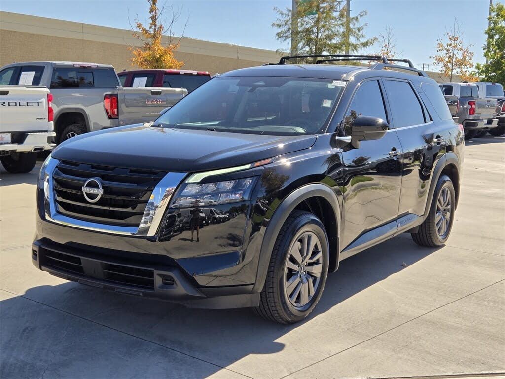 2024 Nissan Pathfinder SV FWD