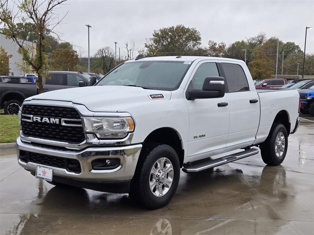 2024 RAM 2500 Big Horn Crew Cab 4WD