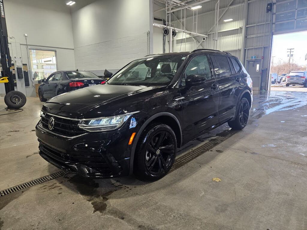 Volkswagen Tiguan Comfortline R-Line Black 4Motion 2024