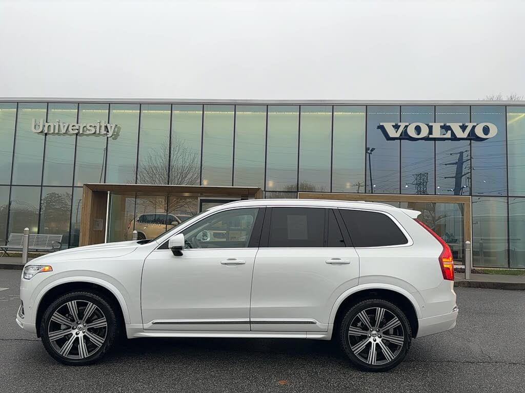 2024 Volvo XC90 B5 Plus Bright Theme AWD