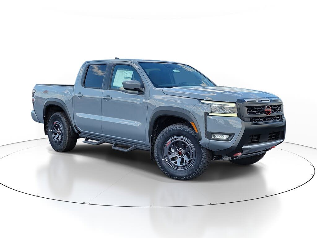 2025 Nissan Frontier PRO-4X Crew Cab 4WD