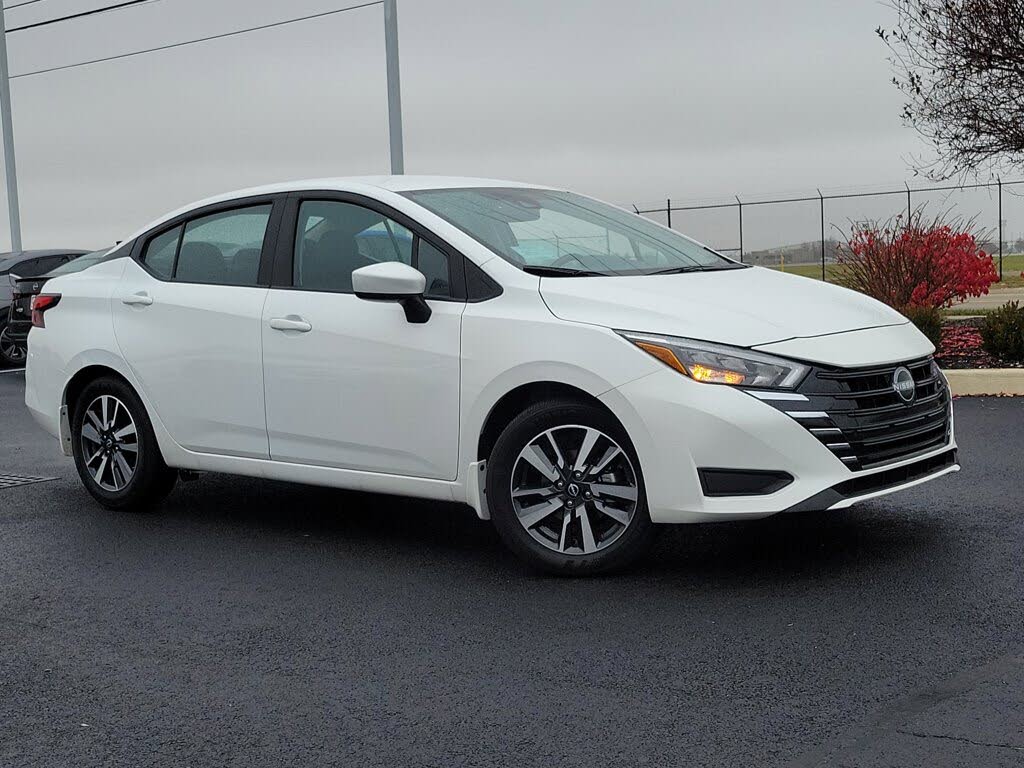 2025 Nissan Versa SV FWD