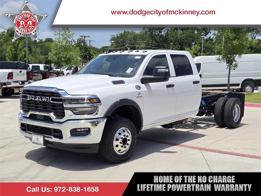 2025 RAM 3500 Chassis Tradesman Crew Cab LB DRW 4WD