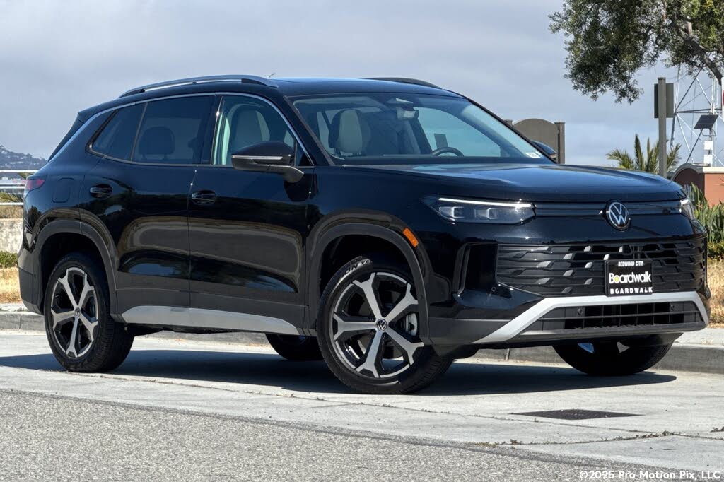 2025 Volkswagen Tiguan SE 4Motion