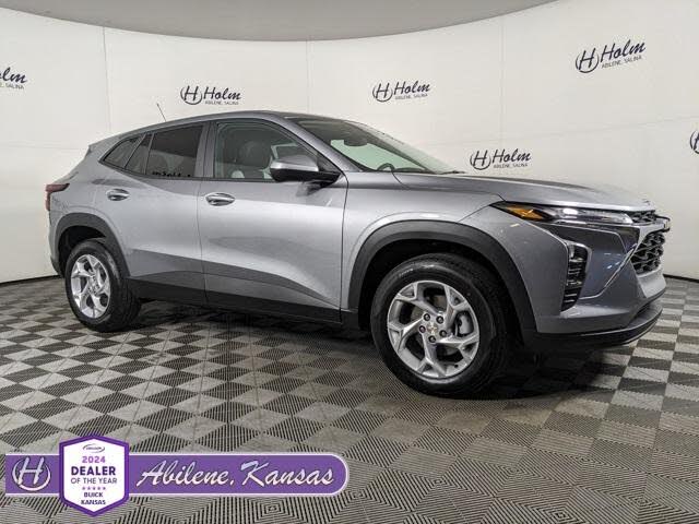 2026 Chevrolet Trax LS FWD