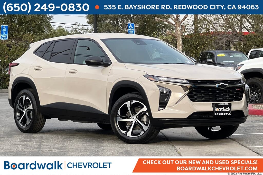 2026 Chevrolet Trax RS with 1RS FWD