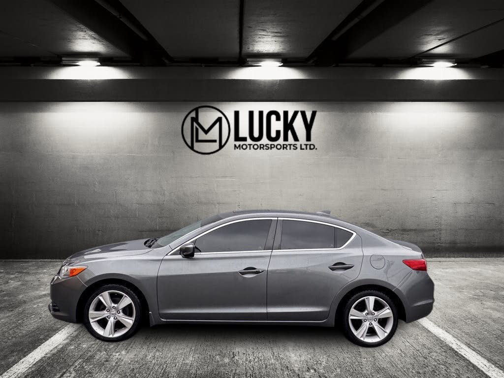 2014 Acura ILX 2.0L FWD with Technology Package