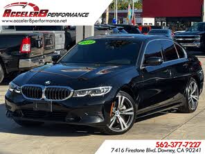 BMW 3 Series 330i Sedan RWD