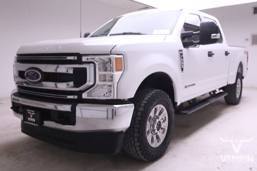 2022 Ford F-250 Super Duty XLT Crew Cab 4WD