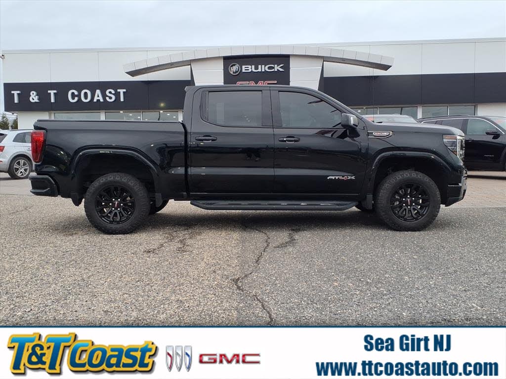 2022 GMC Sierra 1500 AT4X Crew Cab 4WD