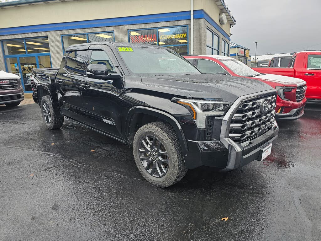 2023 Toyota Tundra Platinum CrewMax Cab 4WD