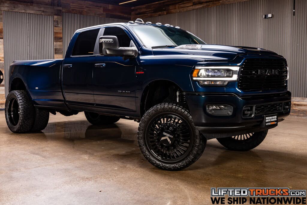 2024 RAM 3500 Laramie Crew Cab LB DRW 4WD