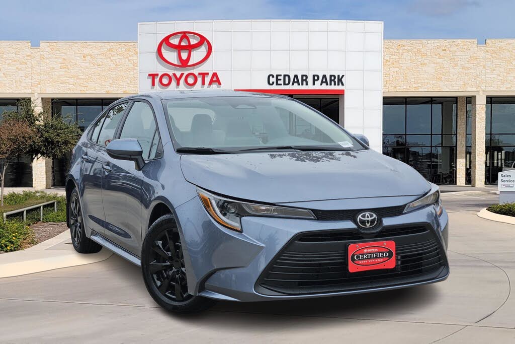 2025 Toyota Corolla LE FWD