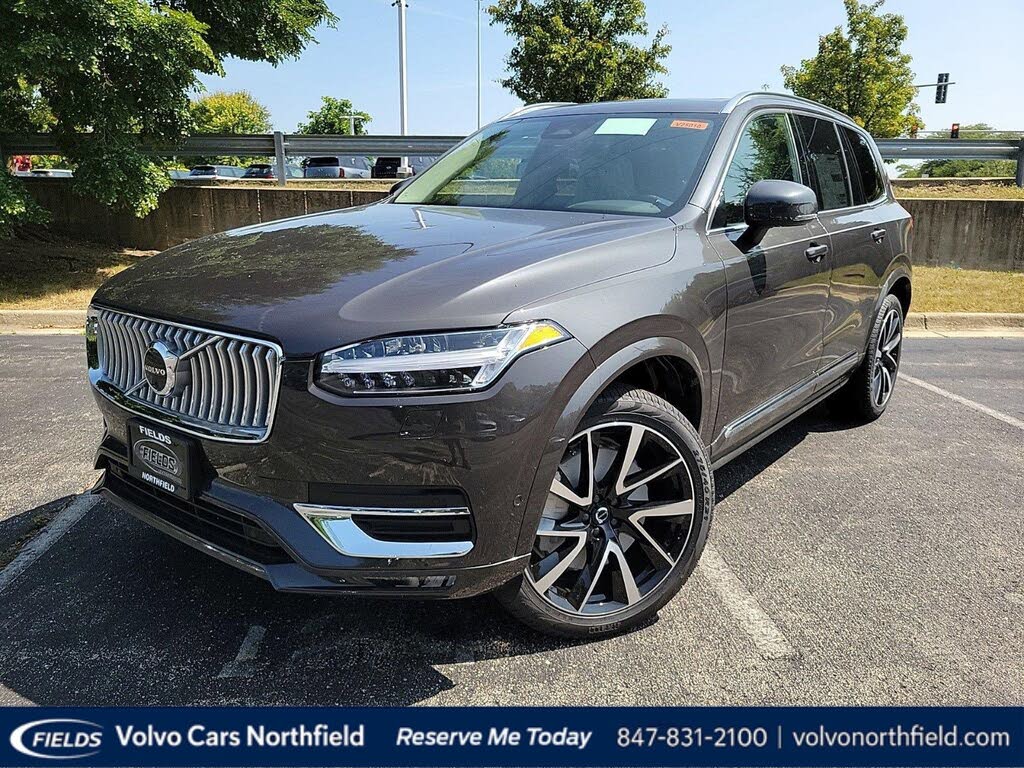 2025 Volvo XC90 B6 Plus Bright Theme 7-Passenger AWD