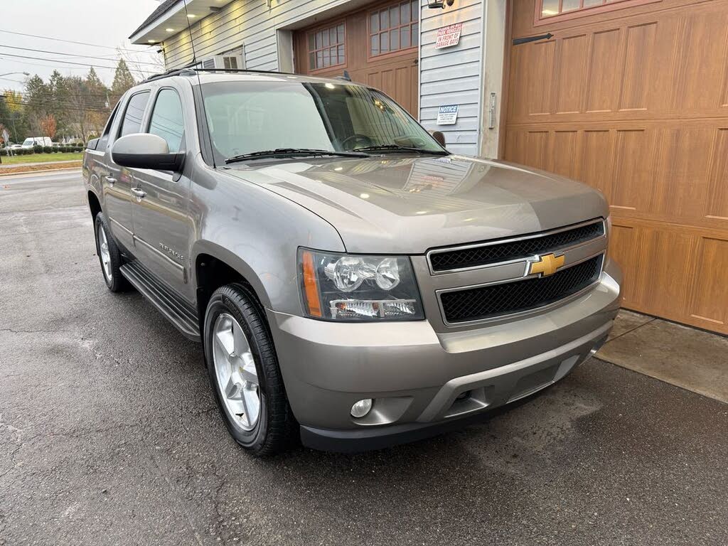 2012 Chevrolet Avalanche LT 4WD