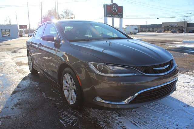 2016 Chrysler 200 Limited Sedan FWD