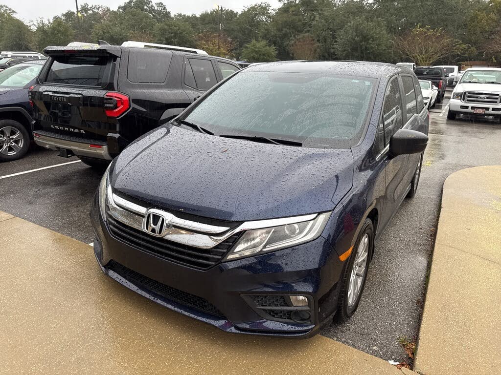 2018 Honda Odyssey LX FWD