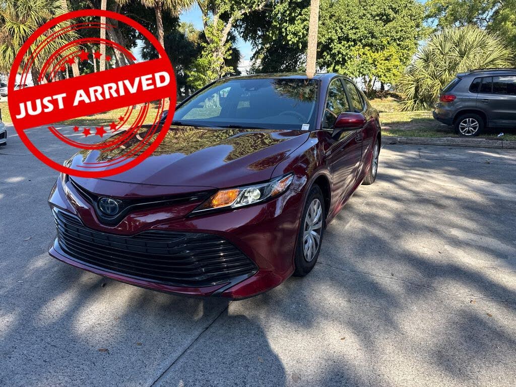 2020 Toyota Camry Hybrid LE FWD