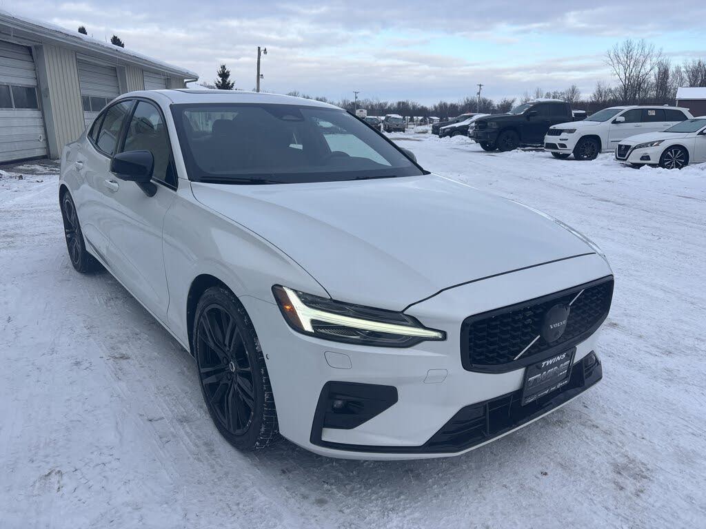 2024 Volvo S60 B5 Plus Black Edition AWD