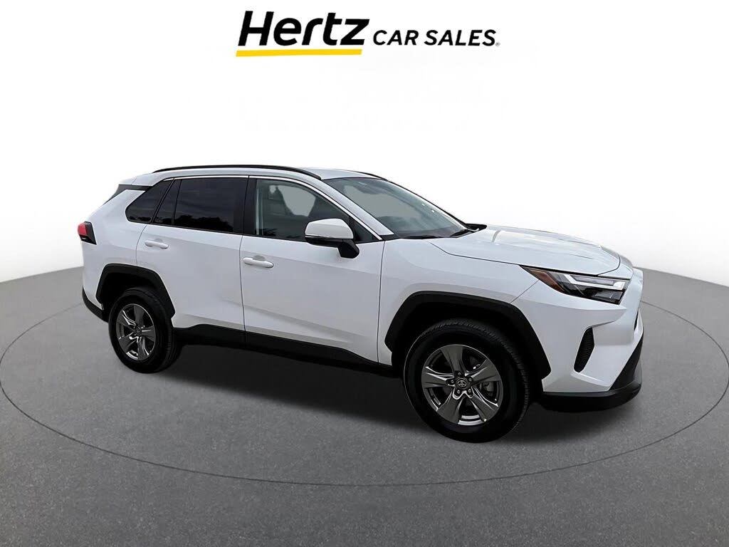 2025 Toyota RAV4 XLE FWD