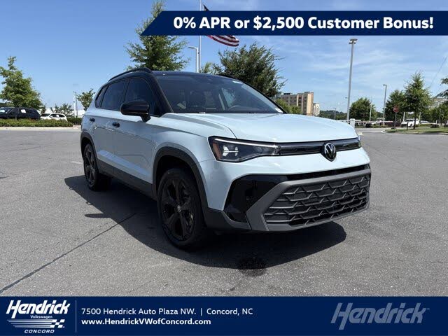 2025 Volkswagen Taos SE Black 4Motion