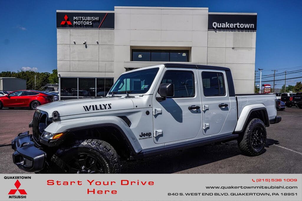 2021 Jeep Gladiator Willys Crew Cab 4WD