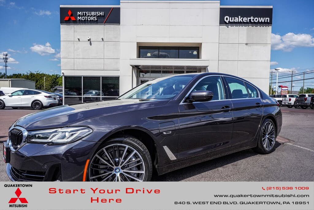 2022 BMW 5 Series 530e xDrive Hybrid Plug-in AWD
