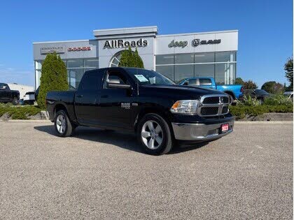RAM 1500 Classic SLT Crew Cab 4WD 2023