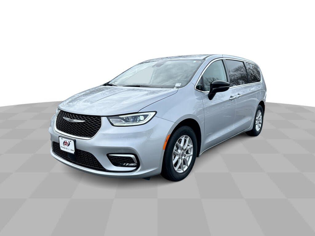 2024 Chrysler Pacifica Touring L FWD