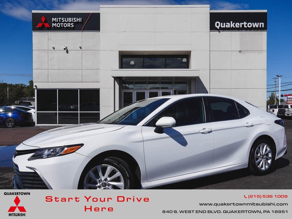 2024 Toyota Camry LE FWD