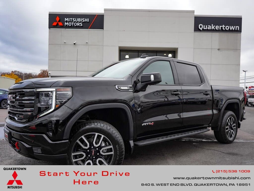 2025 GMC Sierra 1500 AT4 Crew Cab 4WD