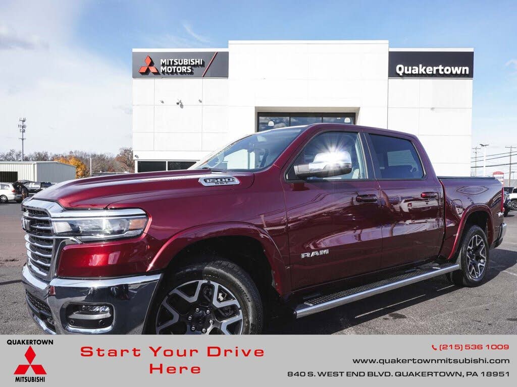 2025 RAM 1500 Laramie Crew Cab 4WD