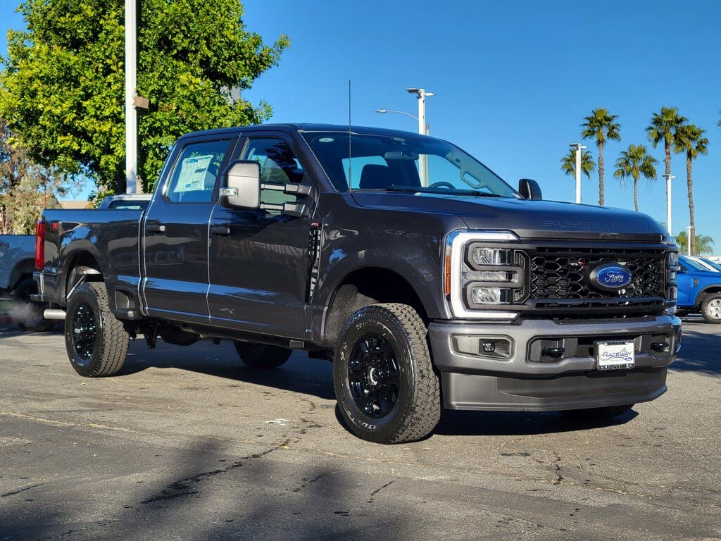2026 Ford F-250 Super Duty XL Crew Cab 4WD