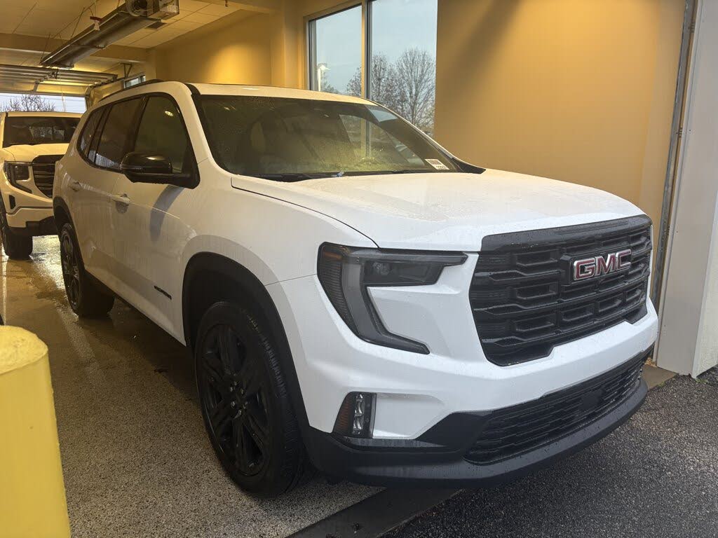 2026 GMC Acadia Elevation FWD