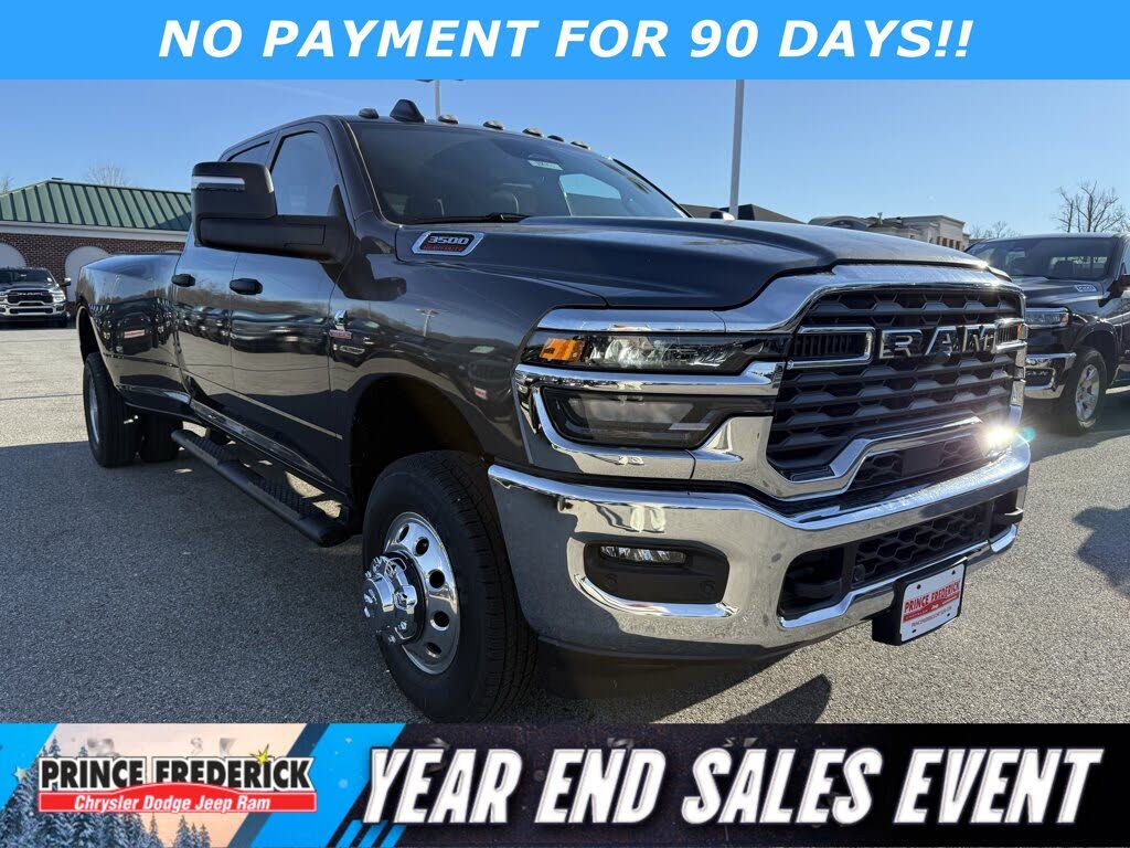 2026 RAM 3500 Tradesman Crew Cab LB DRW 4WD