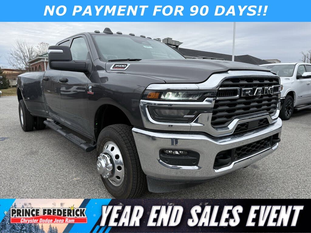 2026 RAM 3500 Tradesman Crew Cab LB DRW 4WD