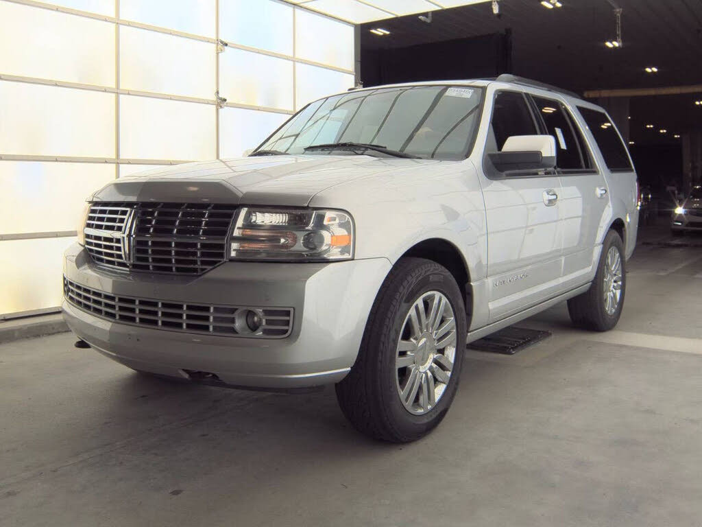 2010 Lincoln Navigator RWD