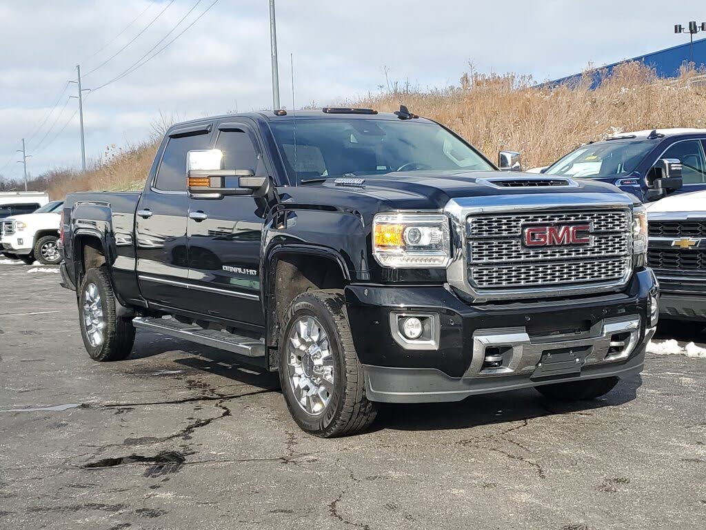 2019 GMC Sierra 2500HD Denali Crew Cab 4WD