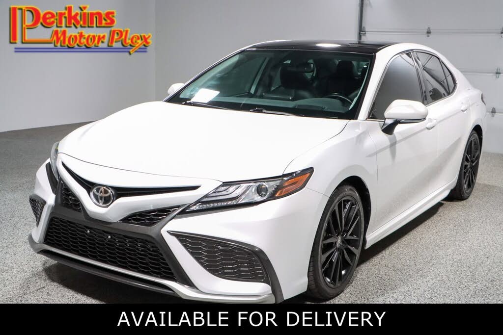 2021 Toyota Camry XSE V6 FWD