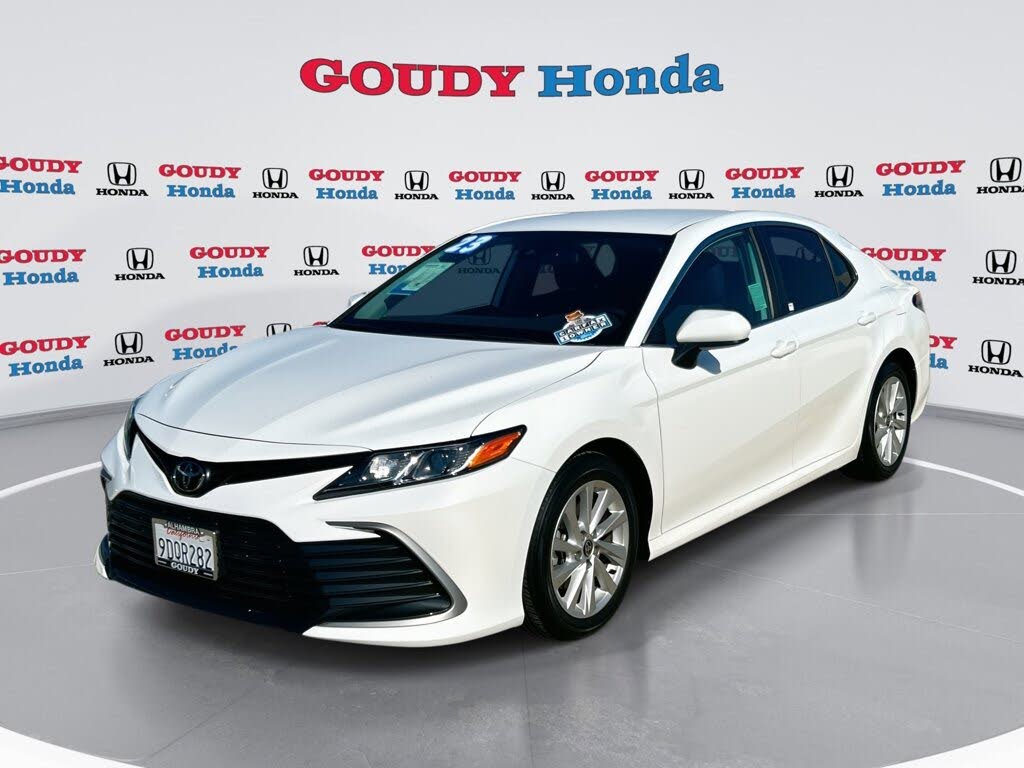 2023 Toyota Camry LE FWD