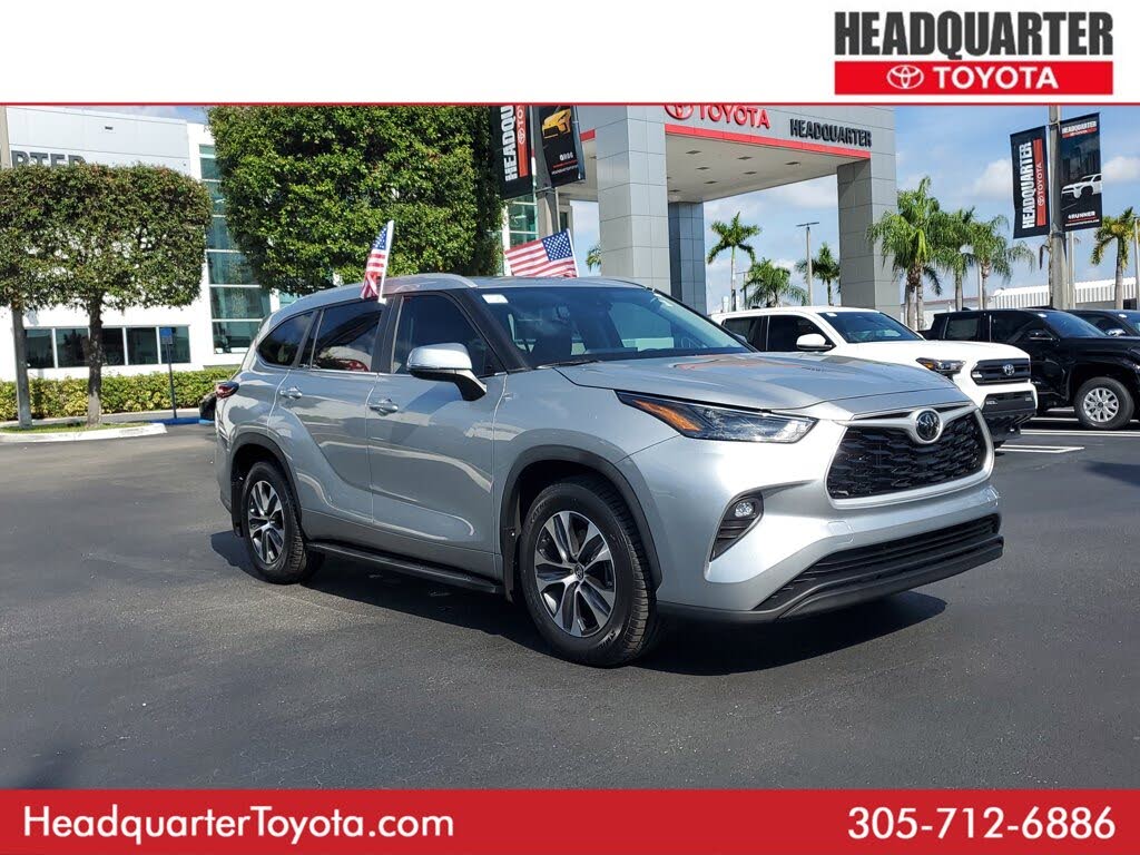 2024 Toyota Highlander XLE FWD