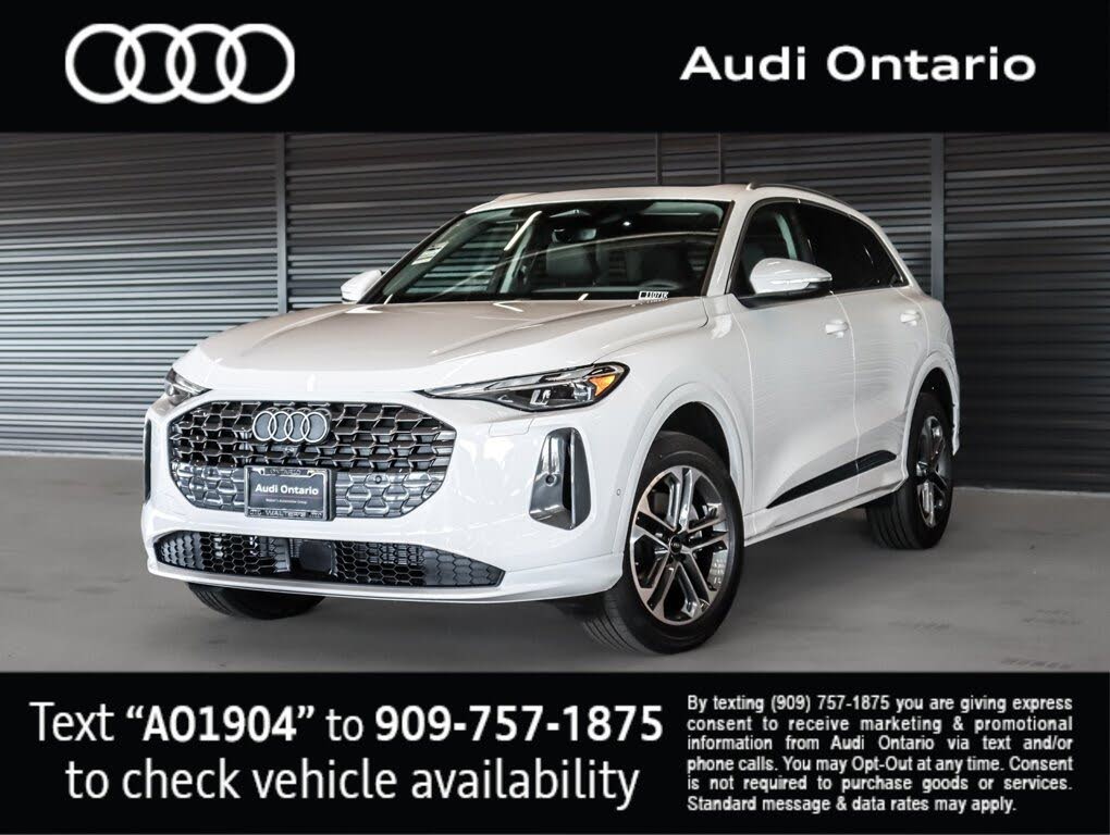 2025 Audi Q5 quattro Premium 40 TFSI