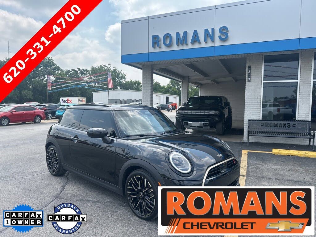 2025 MINI Cooper S Signature Trim 2-door Hatchback