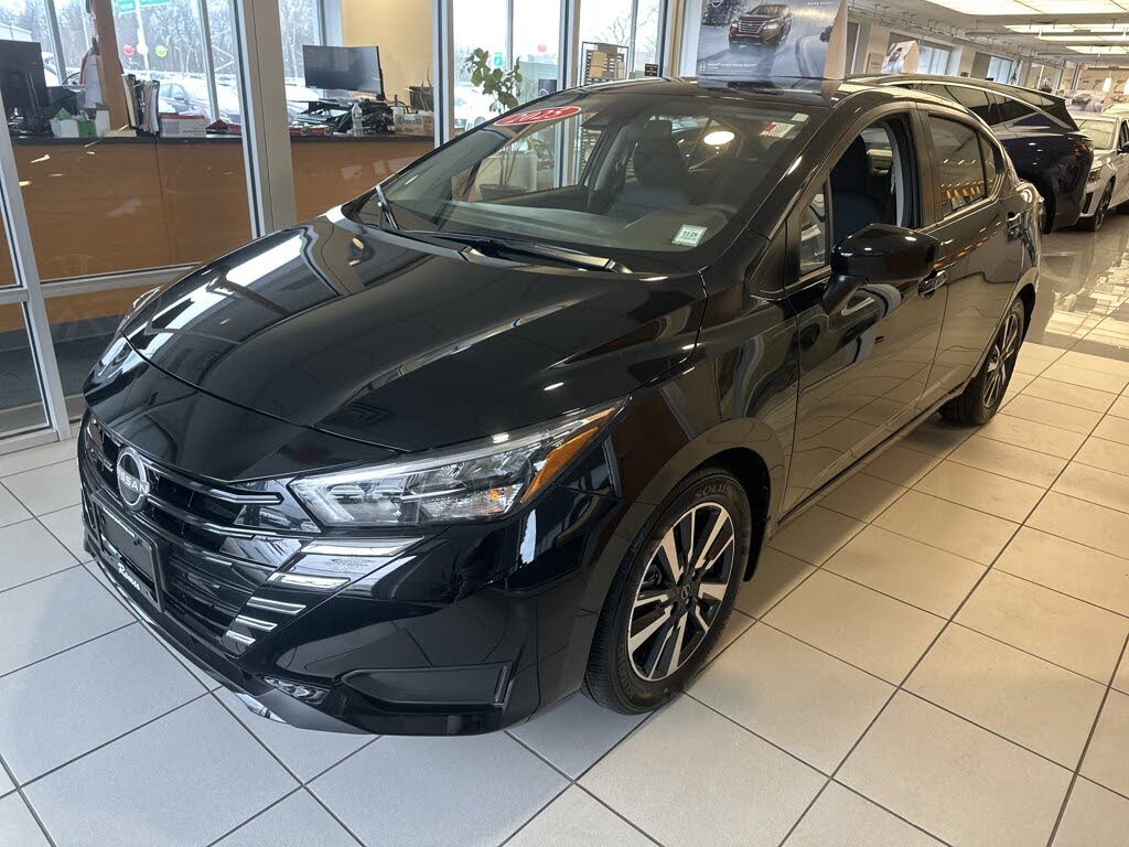 2025 Nissan Versa SV FWD