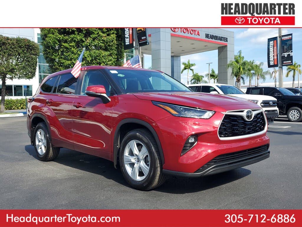 2025 Toyota Highlander LE FWD