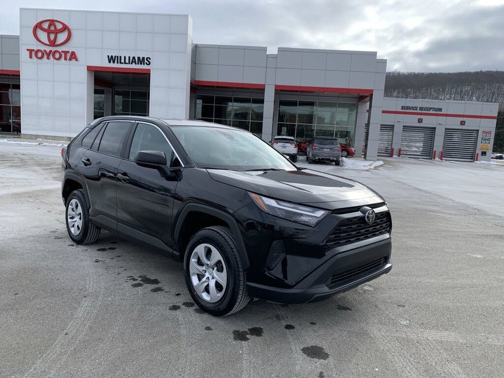 2025 Toyota RAV4 LE AWD