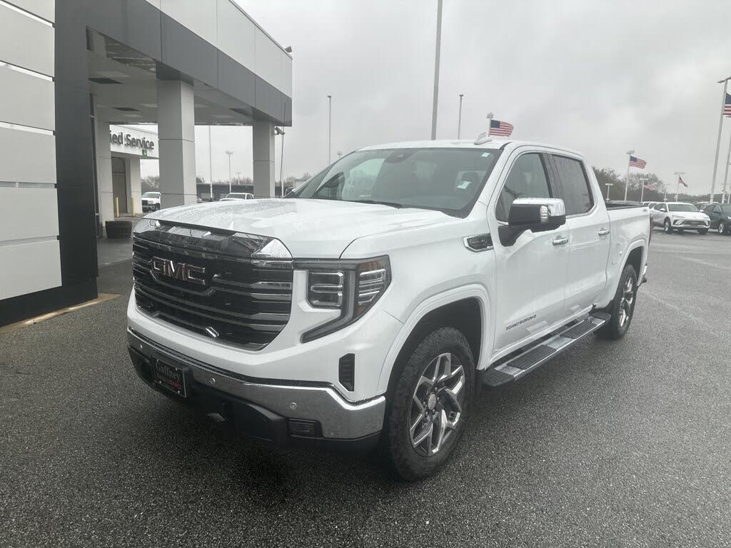 2026 GMC Sierra 1500 SLT Crew Cab 4WD